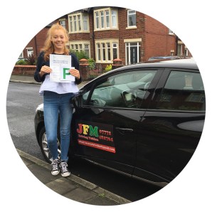 Elizabeth Richards pass_edited.jpg