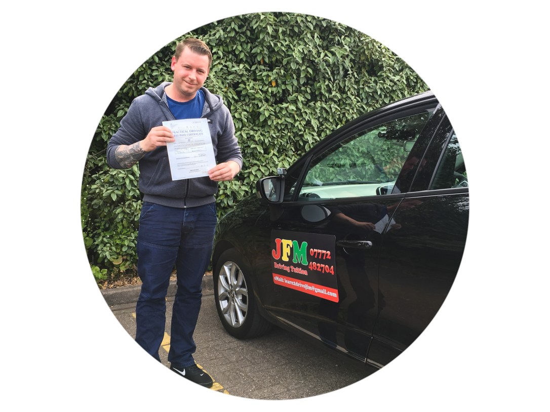 Warren Thistleton first time pass with JFM Driving Tuition